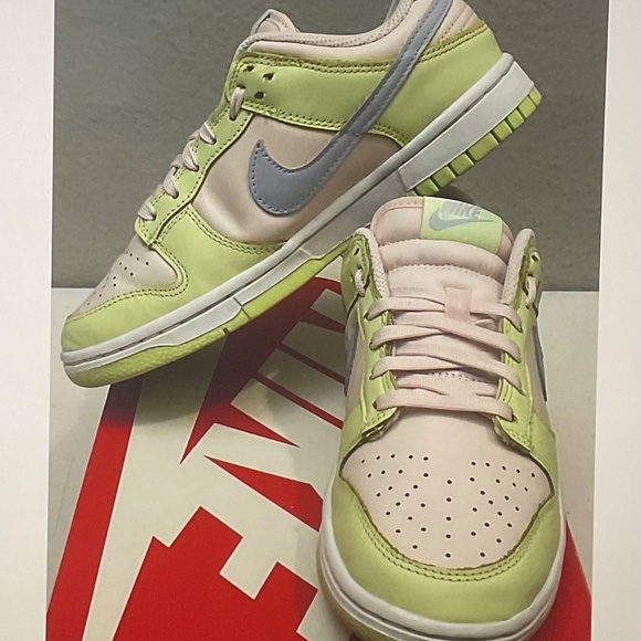 Size US- 6.5 / EUR 37.5 Nike Dunk Low BO614106 Multicolor. - Picture 2 of 7